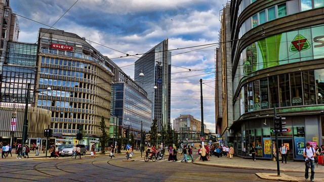 Oslo: a capital da Noruega é uma das cidades que vem implementando políticas para estimular o uso de veículos elétricos. Foto: Mariano Mantel / Flickr.
