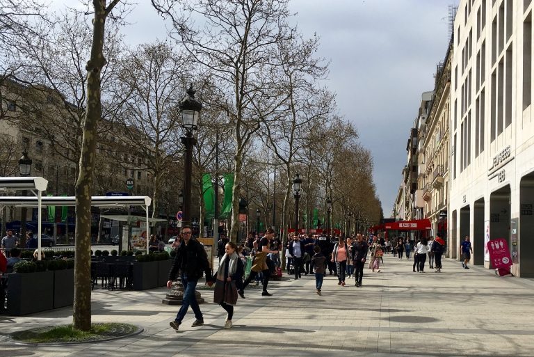 A prefeitura de Paris já começou a aplicar a proposta de gratuidade para uma parcela da população. © Laura Azeredo
