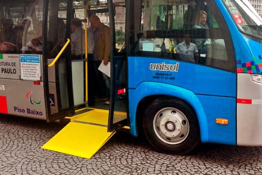 Micro-ônibus da linha, batizada de 605A/10 Centro Paralímpico-Metrô Jabaquara em São Paulo. Foto: SMT.
