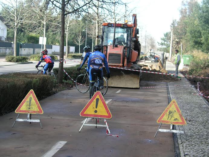 Em Ovar, a cidade passa também por reestruturações da malha viária, abrindo mais espaço para as bicicletas e reduzindo para os carros. Foto: Etc e Tal. 