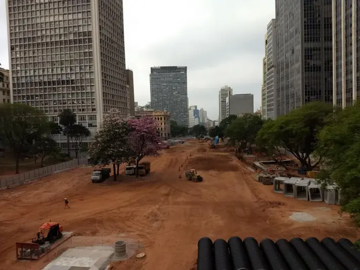 O Vale do Anhagabaú em reforma em outubro de 2019. Foto: Mauro Calliari.