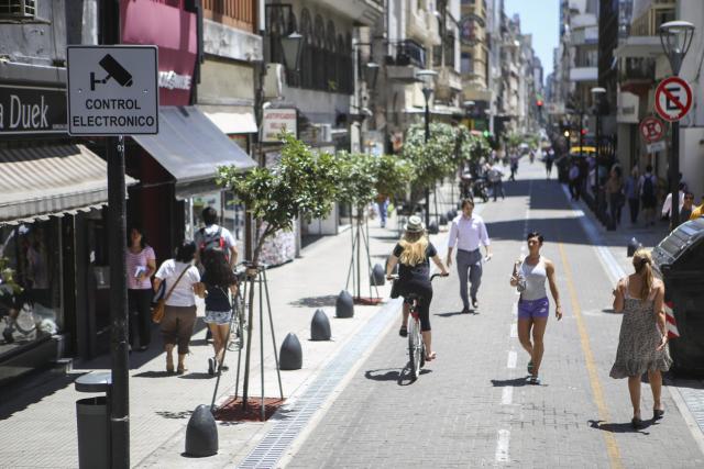 Plano de Segurança Viária inclui intervenções para tornar cidade segura e acolhedora para pedestres e ciclistas. Foto: Buenos Aires Ciudad.