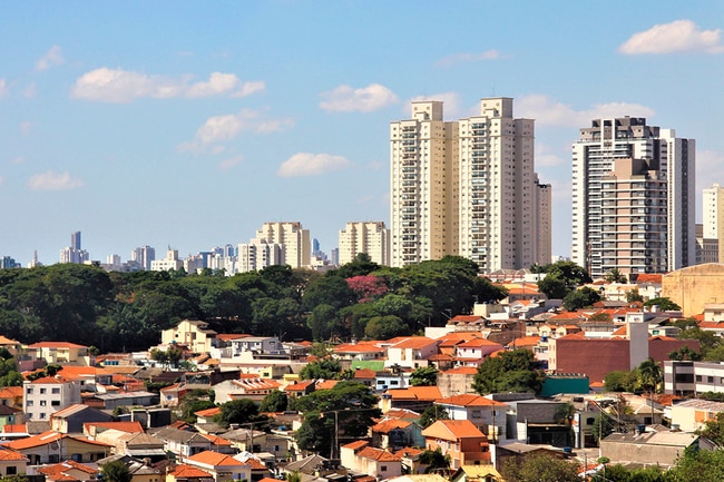 Densidade sem verticalização ou verticalização sem densidade são ambos sintomas do mau uso do solo. 